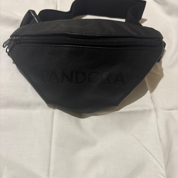 Pandora Limited Edition Black Pebbled Belt Bag Fanny Pack - Picture 2 of 4